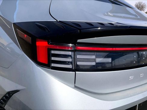 Used 2024 Hyundai Sonata SEL w/ Convenience Package image 29