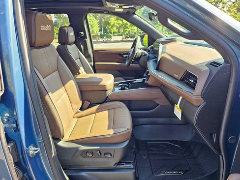 New 2026 Chevrolet Tahoe High Country w/ Sun And Tow Package AWD/4WD image 11