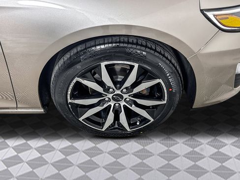 Used 2023 Chevrolet Malibu RS image 47