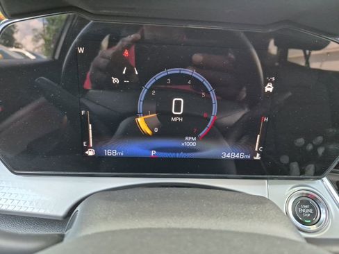 Used 2025 Chevrolet Trax LT w/ LT Convenience Package image 7