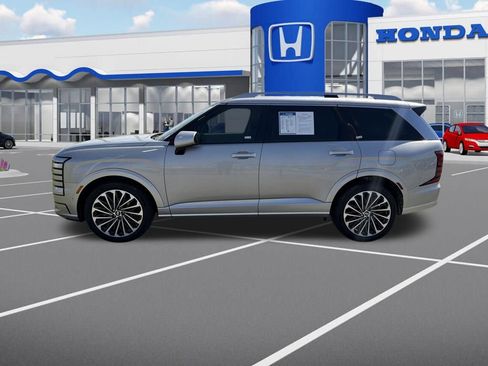 Used 2026 Hyundai Palisade Calligraphy image 5