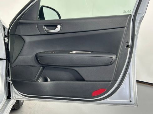 Used 2019 Kia Optima LX FWD image 9