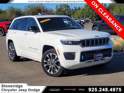 New 2023 Jeep Grand Cherokee Overland w/ Advanced Protech Group III