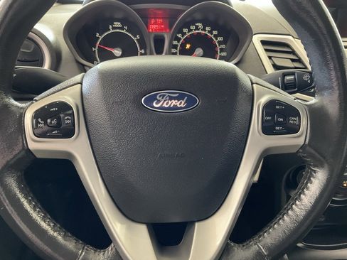 Used 2013 Ford Fiesta SE image 11