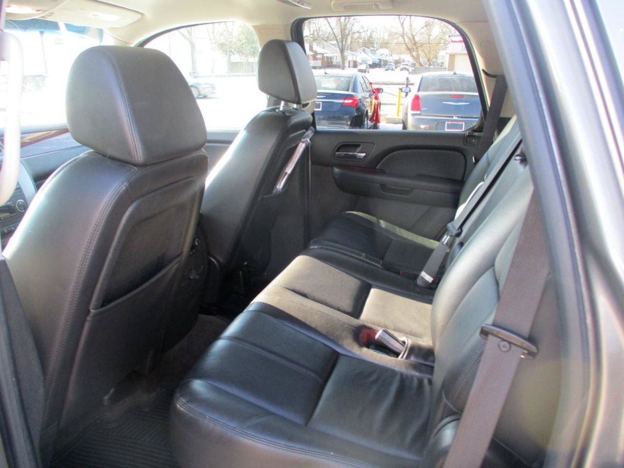 Used 2009 GMC Yukon SLT AWD/4WD image 9