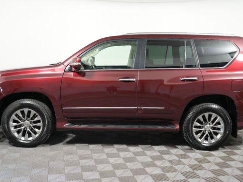 Used 2019 Lexus GX 460 Luxury w/ Preferred Accessory Package AWD/4WD image 8