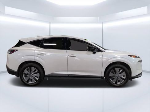 Used 2025 Nissan Murano SL w/ Cargo Package AWD/4WD image 2