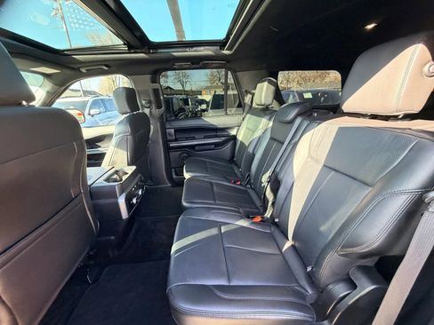 Used 2018 Ford Expedition XLT w/ Equipment Group 202A image 25