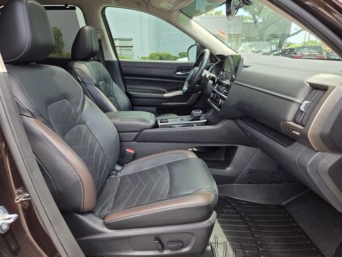 Used 2022 Nissan Pathfinder Platinum w/ Cargo Package AWD/4WD image 20