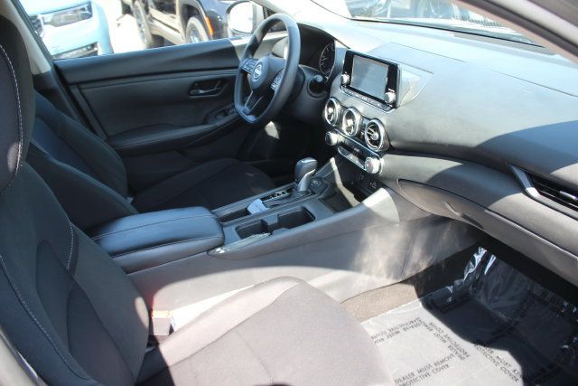 Used 2025 Nissan Sentra S FWD image 31