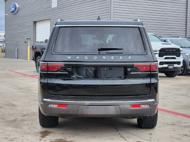 Used 2022 Jeep Wagoneer Series III w/ Flexible Seating Group AWD/4WD image 6