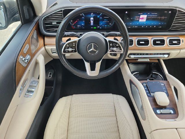 Used 2022 Mercedes-Benz GLS 450 4MATIC image 10