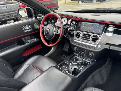 Used 2018 Rolls-Royce Dawn image 14