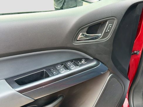 Used 2020 Chevrolet Colorado Z71 image 28