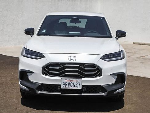Used 2025 Honda HR-V Sport image 2