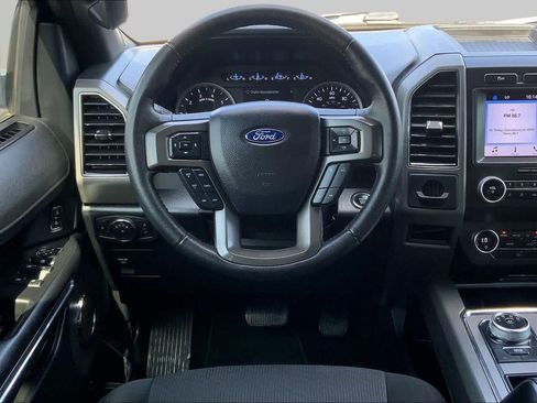 Used 2019 Ford Expedition XLT RWD image 5