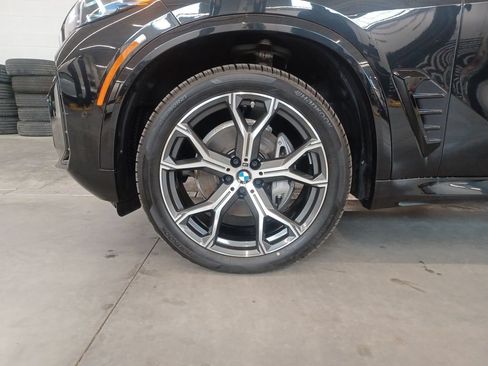New 2026 BMW X5 xDrive40i w/ M Sport Package AWD/4WD image 44