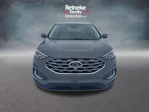 Used 2022 Ford Edge Titanium w/ Equipment Group 301A image 8
