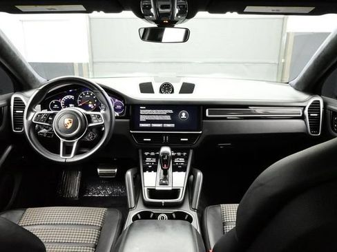 Certified 2023 Porsche Cayenne GTS AWD/4WD image 20