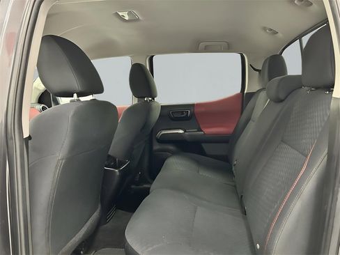 Used 2022 Toyota Tacoma SR5 image 11