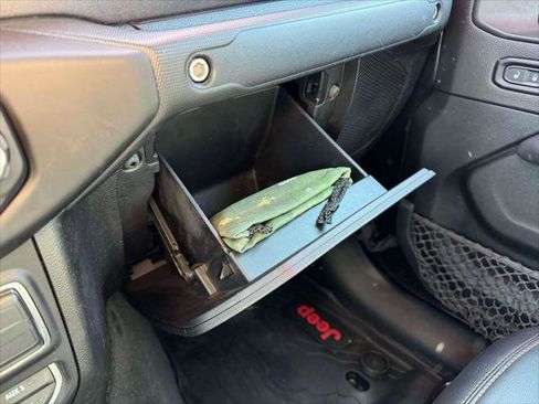 Used 2021 Jeep Gladiator Mojave w/ Dual Top Group image 30