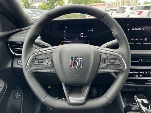 New 2026 Buick Envista Avenir FWD image 17