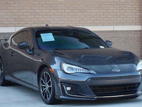 Used 2018 Subaru BRZ Limited w/ Popular Package #2 RWD image 5