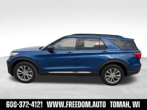 Used 2022 Ford Explorer XLT w/ Equipment Group 202A AWD/4WD image 3