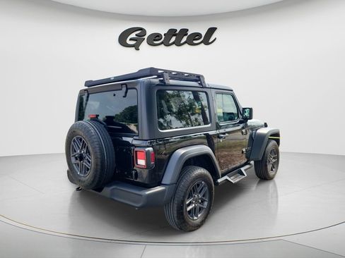 Used 2024 Jeep Wrangler Sport AWD/4WD image 3