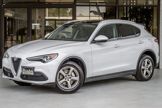 Used 2021 Alfa Romeo Stelvio Sprint w/ Sun & Sound Package AWD/4WD image 2