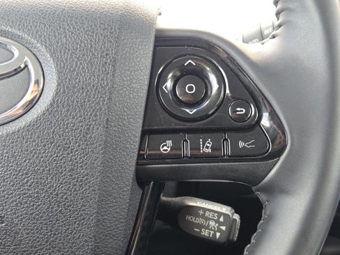 Used 2022 Toyota Prius Limited image 31