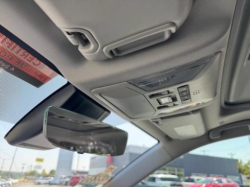 Used 2025 Toyota RAV4 XLE w/ Convenience Package FWD image 26