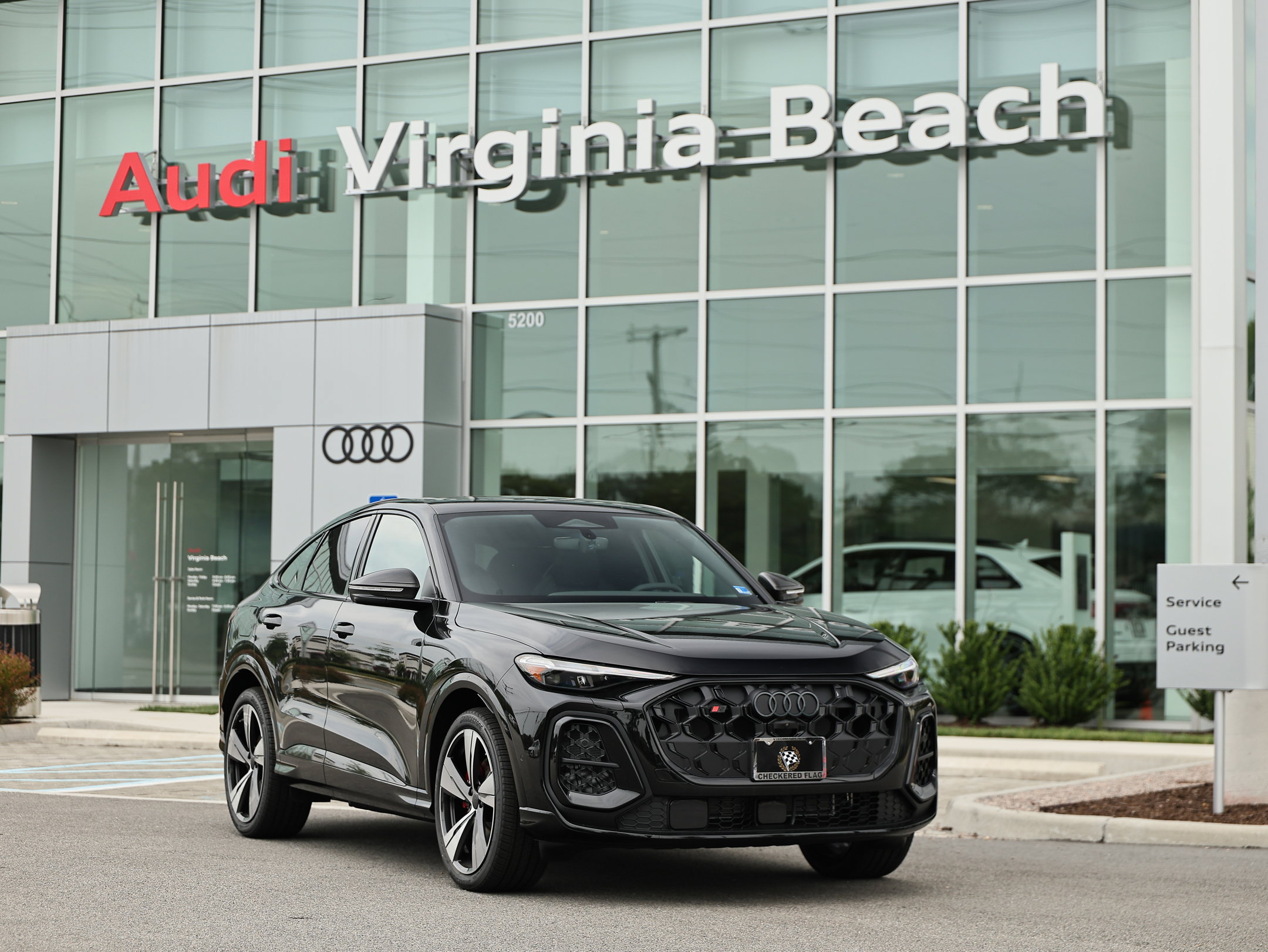 New 2026 Audi SQ5 Prestige AWD/4WD image 1