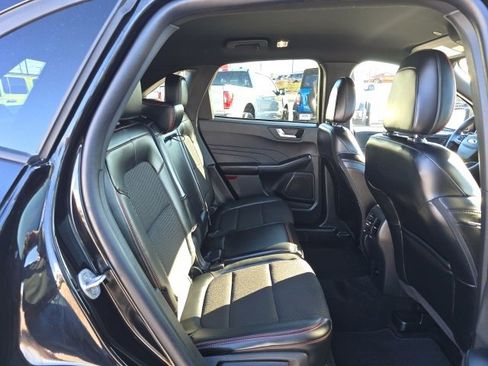 Used 2025 Ford Escape ST-Line image 17