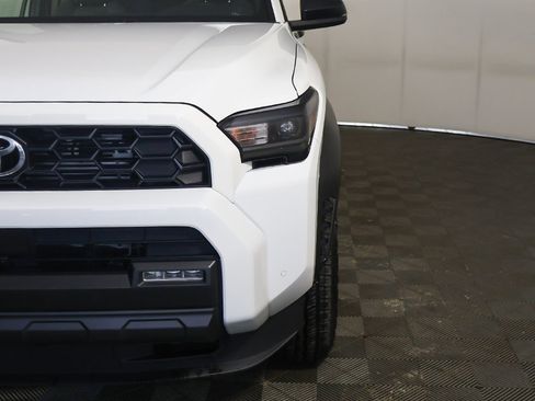 Used 2025 Toyota 4Runner TRD Off-Road image 13