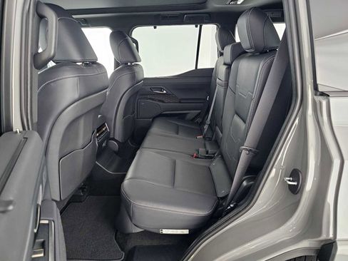 Certified 2026 Lexus GX 550 w/ Accessory Package (31) AWD/4WD image 18