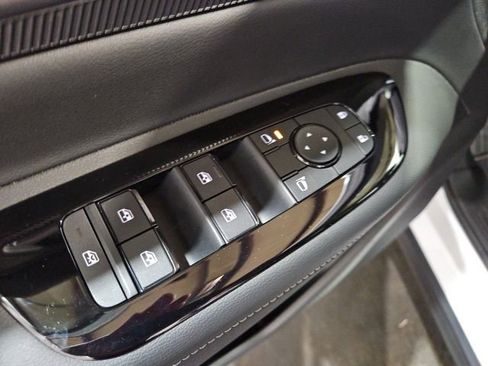 Used 2026 Nissan Murano SV image 16