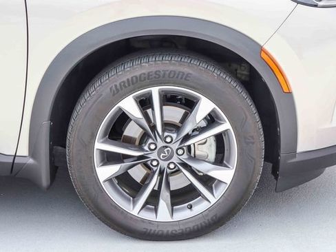 Used 2023 INFINITI QX60 Luxe w/ Vision Package FWD image 8