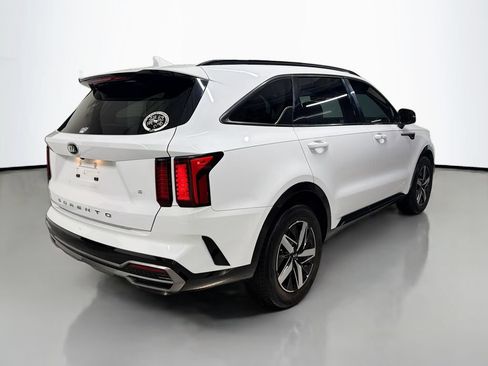 Used 2021 Kia Sorento S FWD image 9