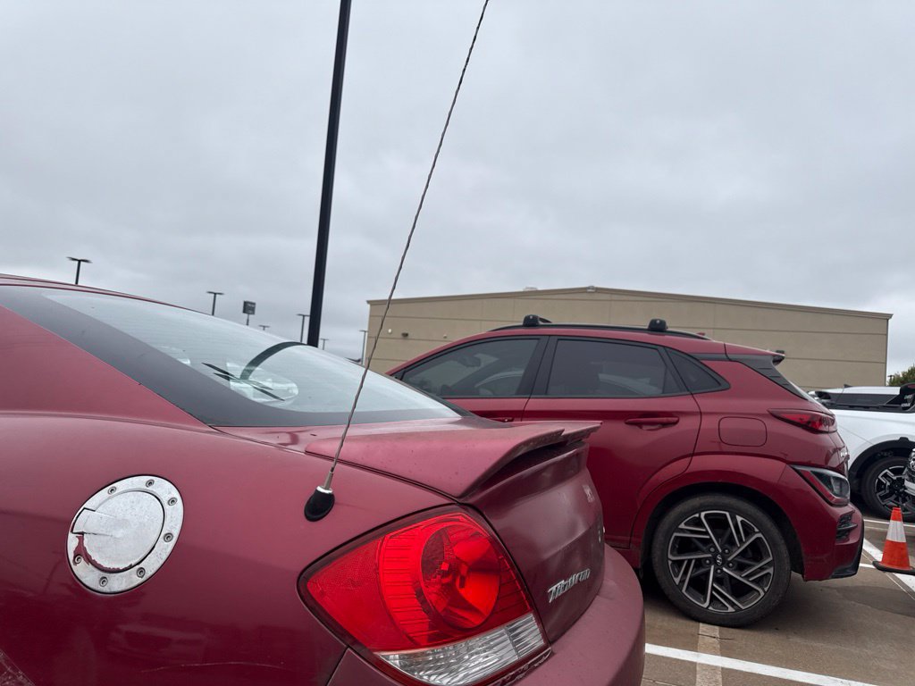 Used 2005 Hyundai Tiburon GT FWD image 15