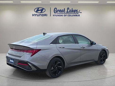 New 2026 Hyundai Elantra SEL Sport Premium FWD image 5