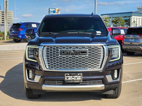Used 2024 GMC Yukon Denali w/ Denali Reserve Package AWD/4WD image 2