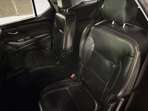 Used 2020 Chevrolet Traverse LT w/ LPO, Floor Liner Package image 17