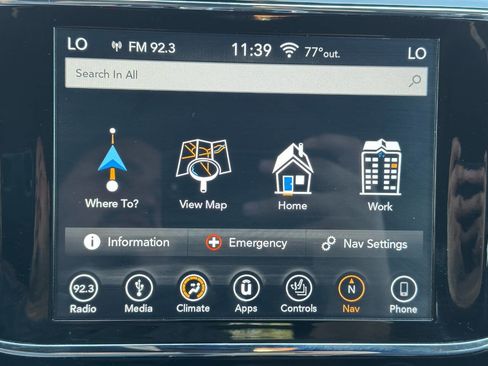 Used 2019 Jeep Grand Cherokee Altitude image 44