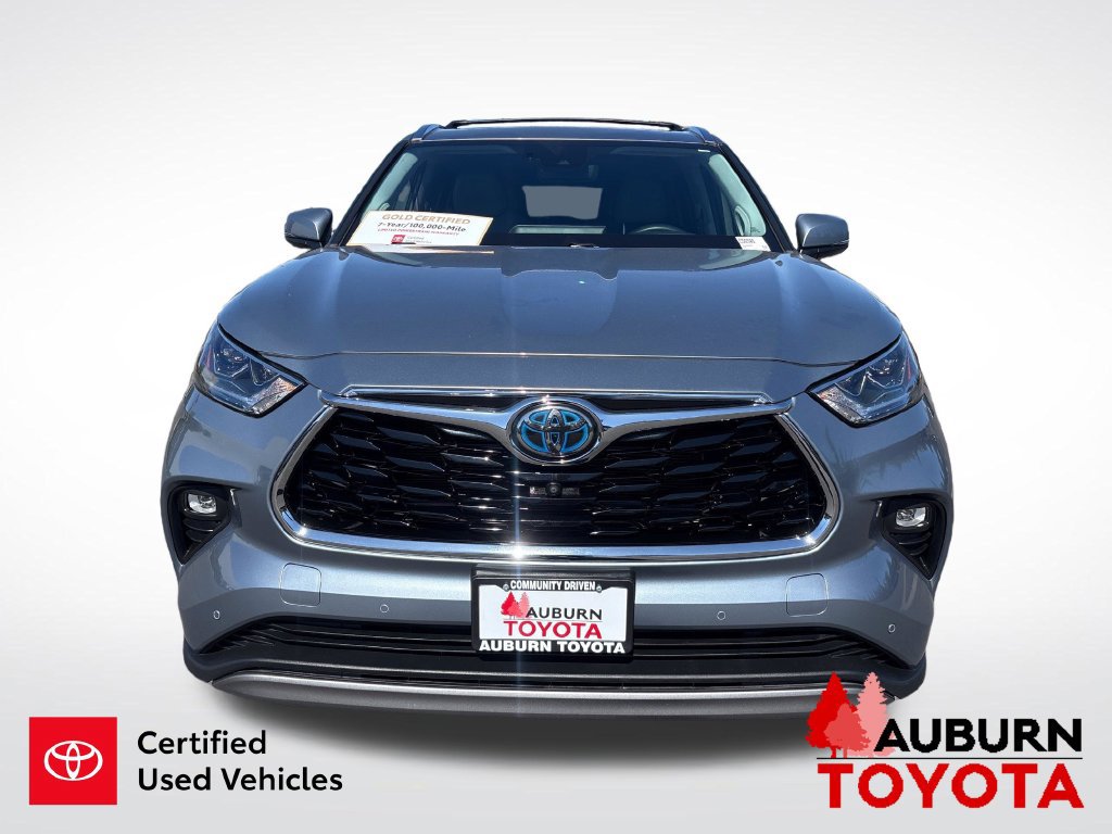 Certified 2022 Toyota Highlander Platinum AWD/4WD image 3
