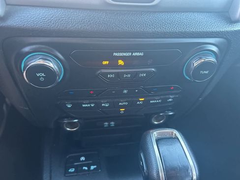 Used 2019 Ford Ranger XLT w/ Equipment Group 301A Mid image 41