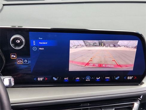 Certified 2025 Chevrolet Traverse LT image 13