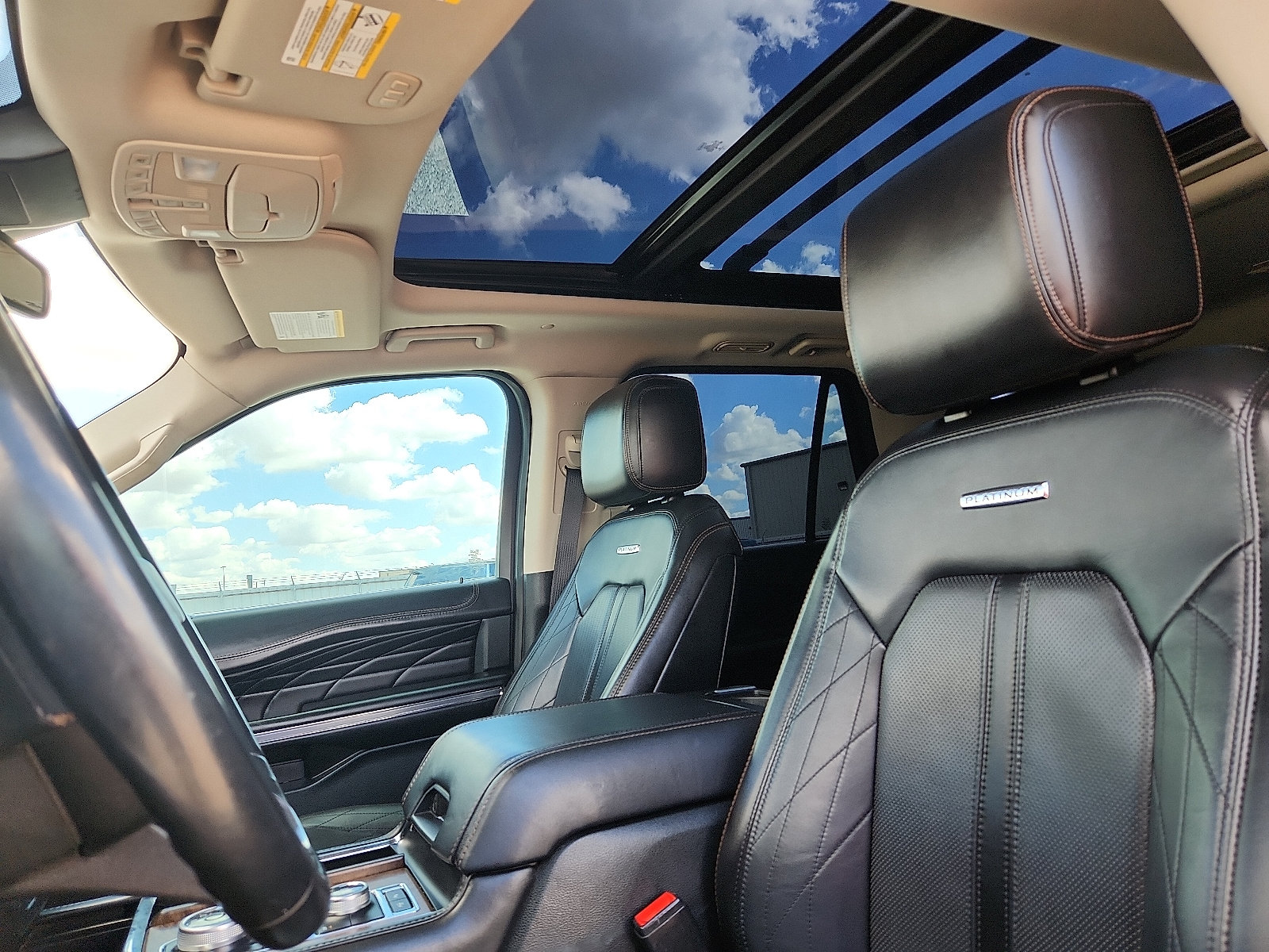Used 2020 Ford Expedition Platinum AWD/4WD image 12