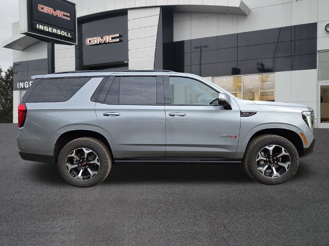 Used 2025 GMC Yukon AT4 w/ AT4 Premium Package AWD/4WD image 27
