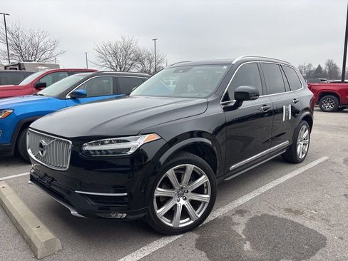 Used 2016 Volvo XC90 T6 Inscription w/ Vision Package image 2
